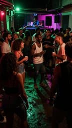 Léo e a Menina da Festa