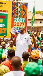 Vote For The Right Man