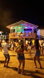 Noites de Sertanejo