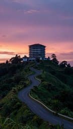 Road to Seven Stories