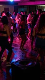 Preta na Pista